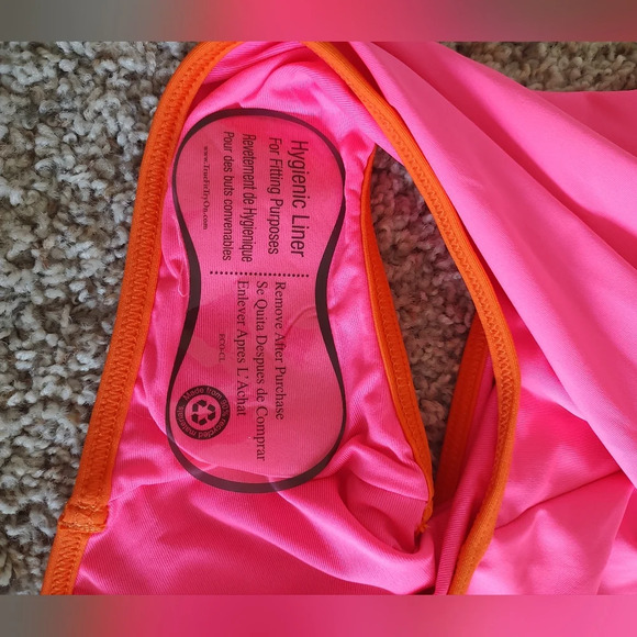 Kate Spade Radiant pink one piece swimwear - Picture 3 of 5